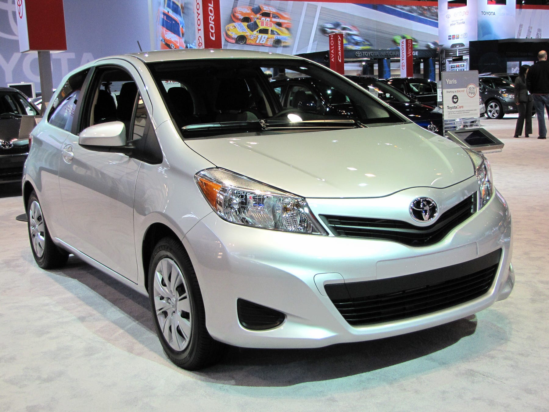 Toyota Yaris 2014  đánh giá ban đầu